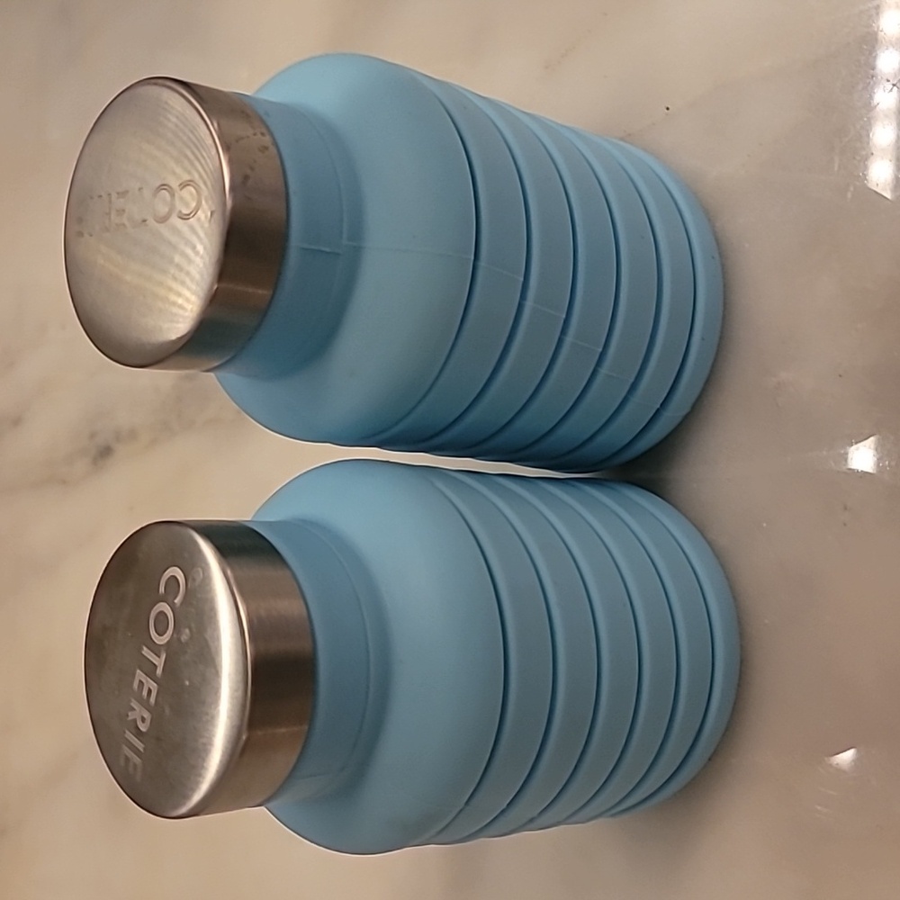 Que collapsible bottle set of 2